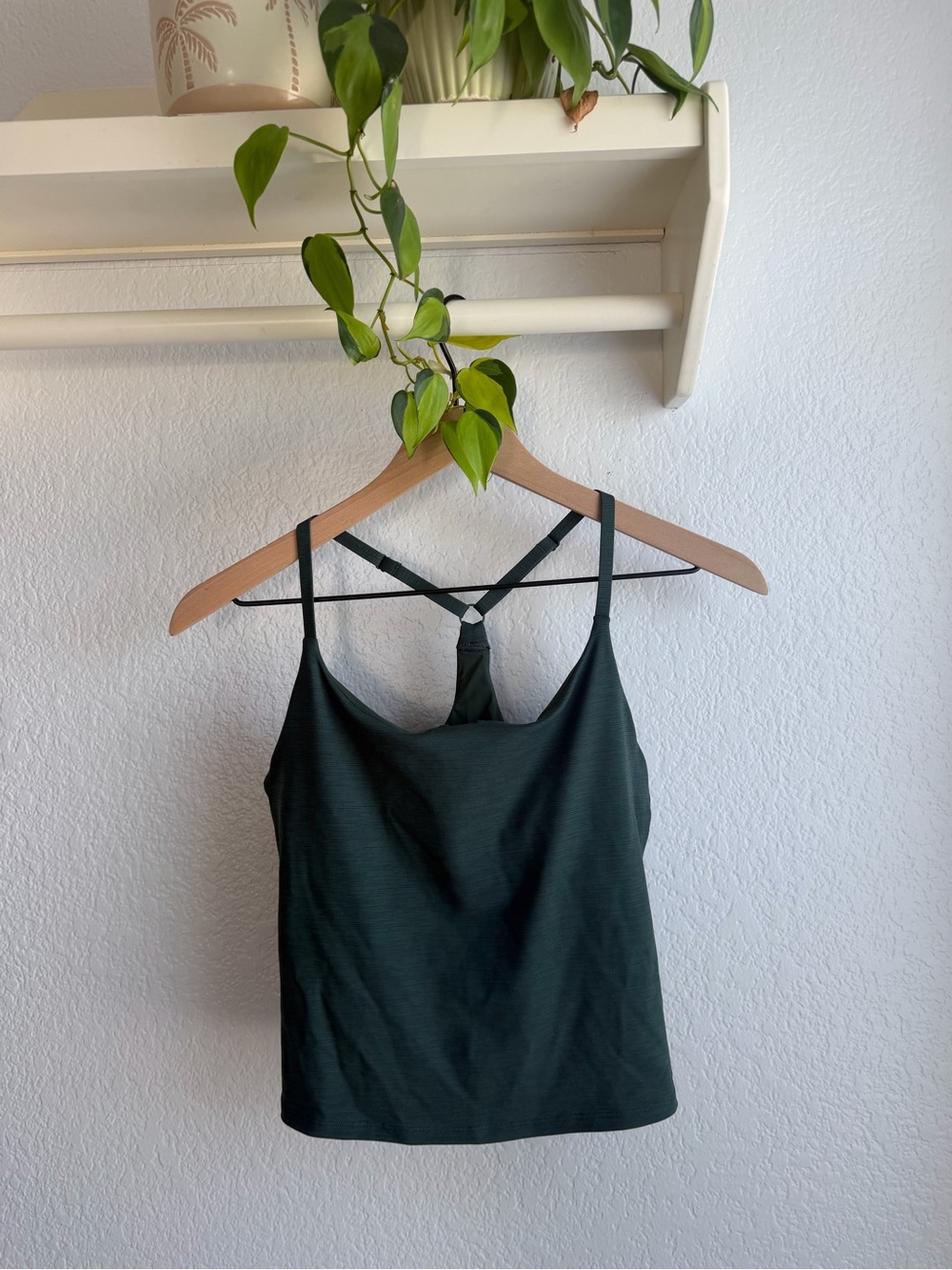 Outdoor Voices Built-In Bra Racerback Tank M Forrest Green